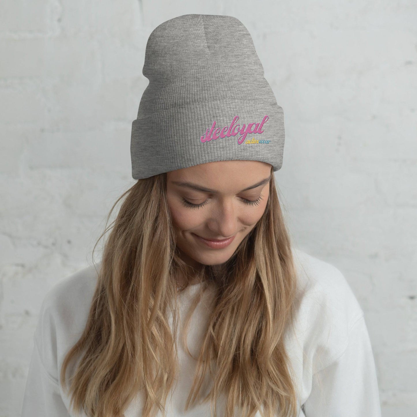 Women's steeloyal logo beanie - STEELOYAL